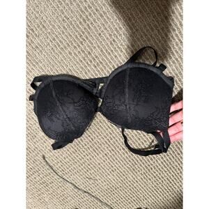 Victoria’s Secret Angels Padded 32D Lace Triple Strap Front Closure Bra NWT